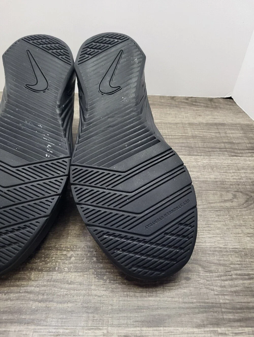 Nike Metcon 6 Black Anthracite Men’s Size 9.5 Training Shoes Sneakers CK9388-011